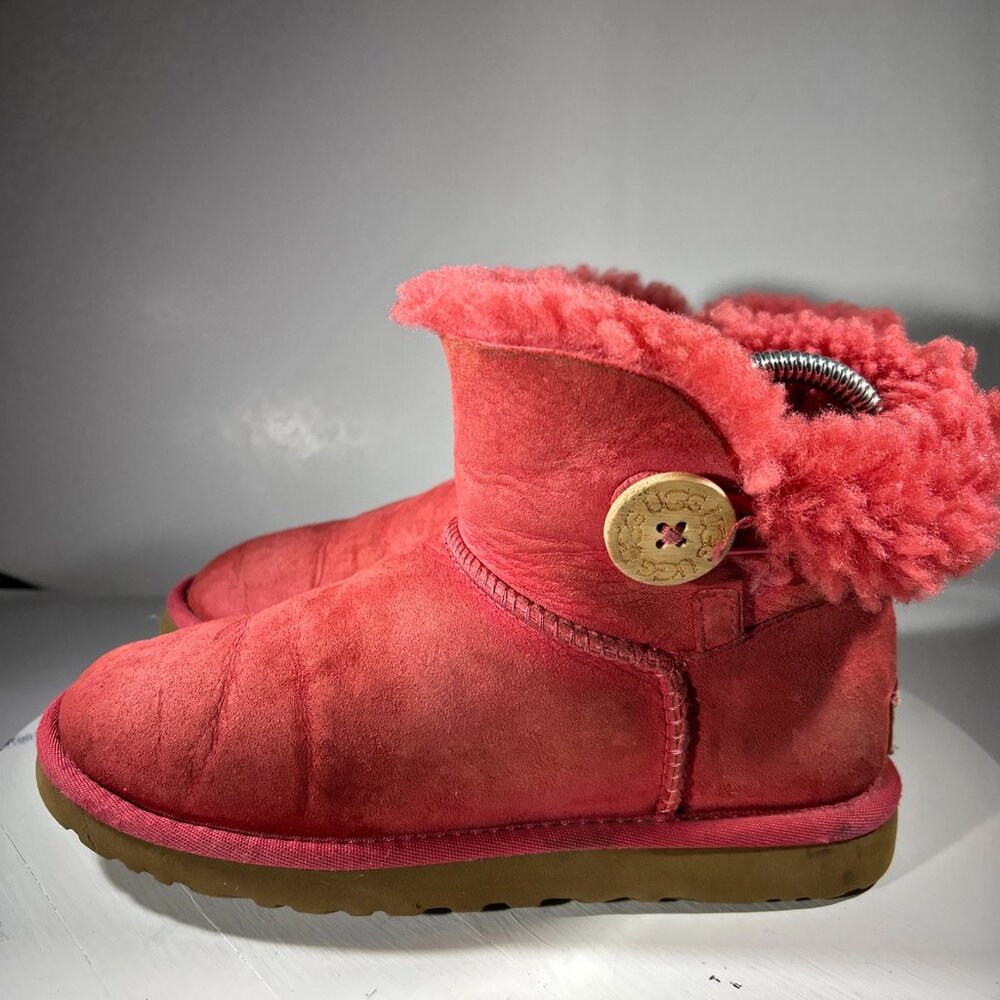 Ugg Womens Suede Leather Ankle Boots Booties Bailey Button Size 5 Pink 3352 Shoe